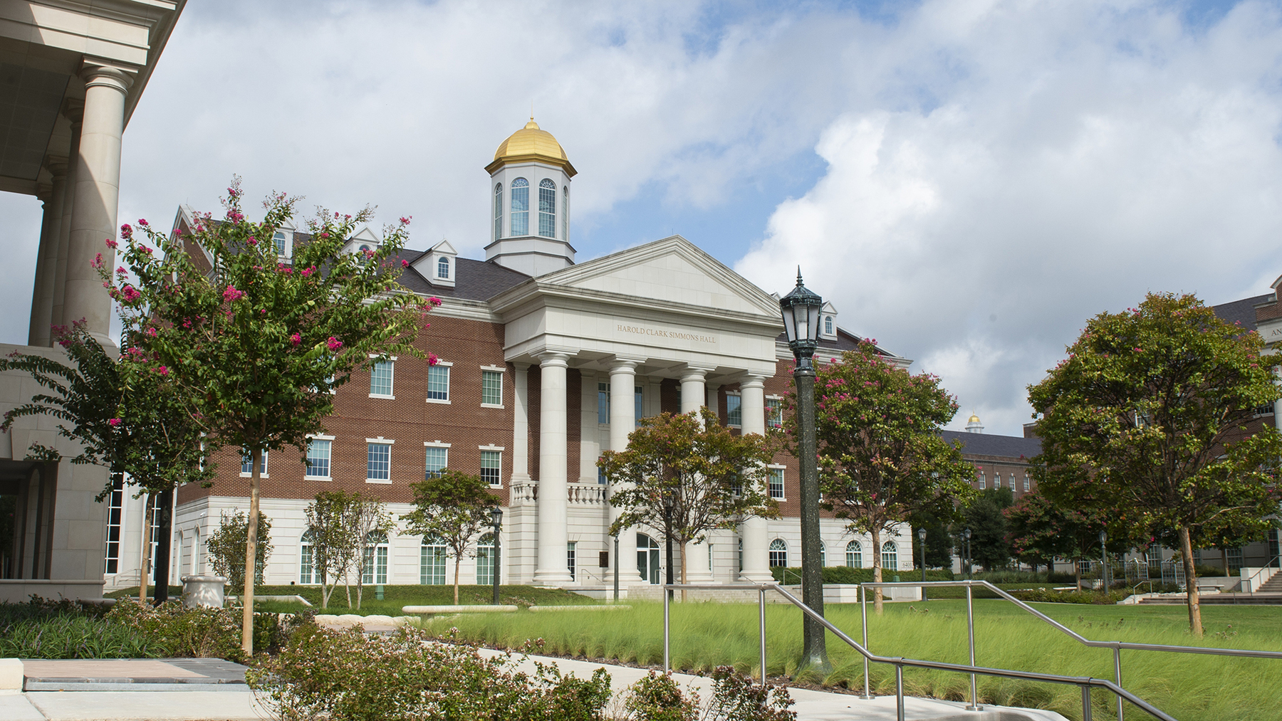 Harold Clark Simmons Hall image of building