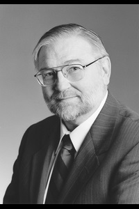 A headshot of Gary Evans, a member of the Lyle School of Engineering Faculty.