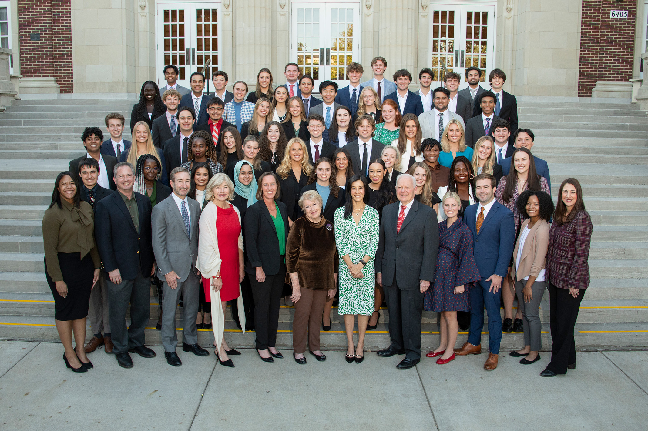 hunt leadership scholars group on McFarlin Auditorium steps